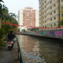 Enough space for mopeds and bicycles - Khlong Saen Saep canal